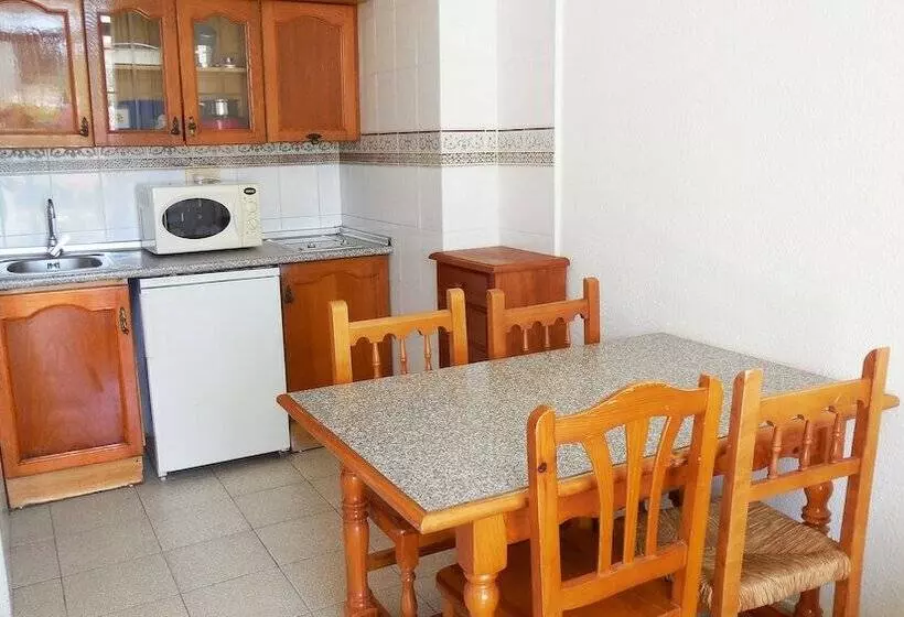 آپارتمان 1 خوابه, Apartamentos Habitat   Playa Romana 3000