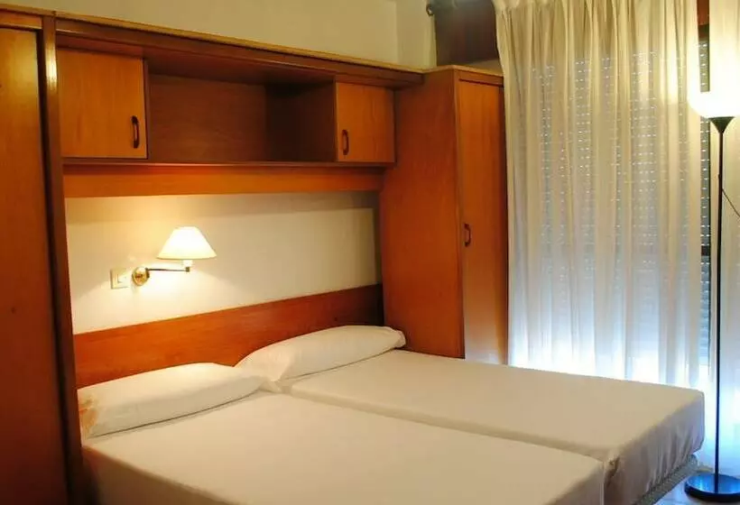 استودیوی استاندارد, Apartamentos Turisticos Suaces