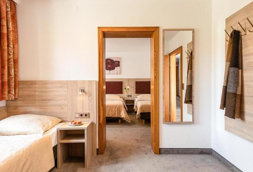 غرفة قياسية رباعية, Altes Brauhaus Garni