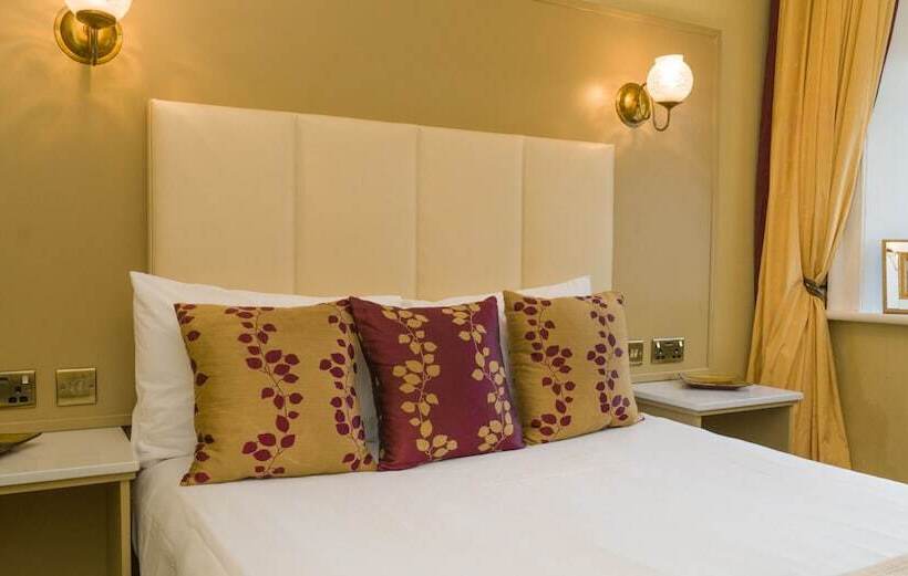 高级大房间, Bush