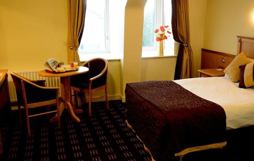 标准单人间, Bush