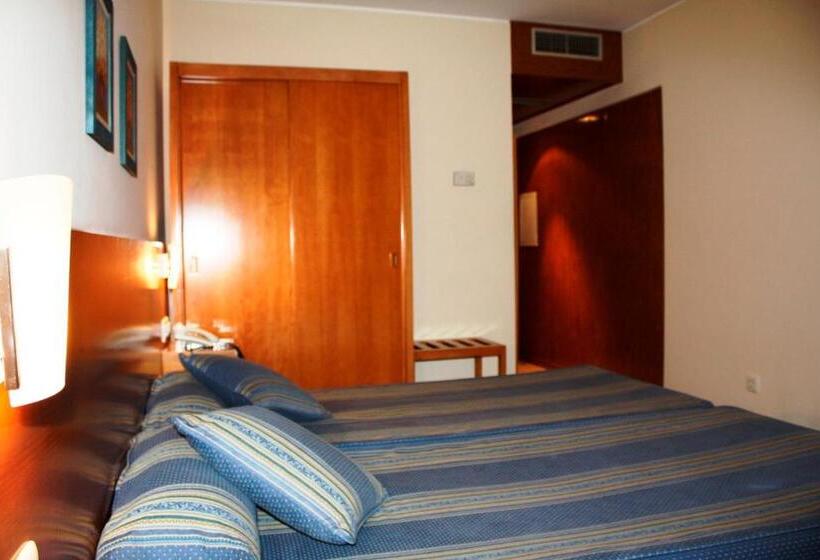 스탠다드 룸, Das Taipas