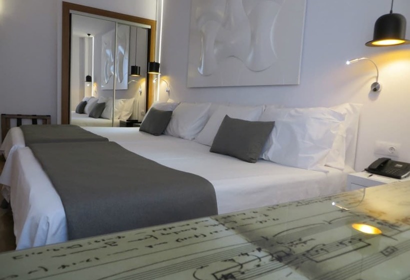 Номер Стандарт Трехместный, Evenia Rocafort