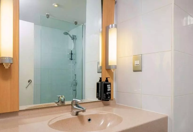 اتاق استاندارد, Ibis York Centre