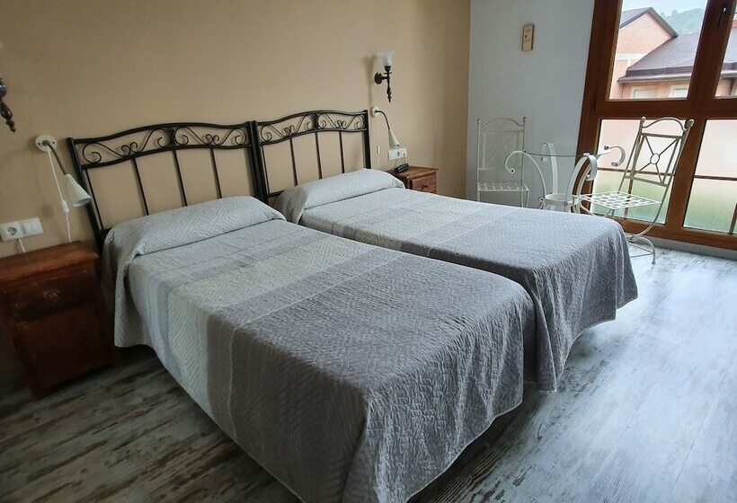 اتاق استاندارد, Acebos Arriondas