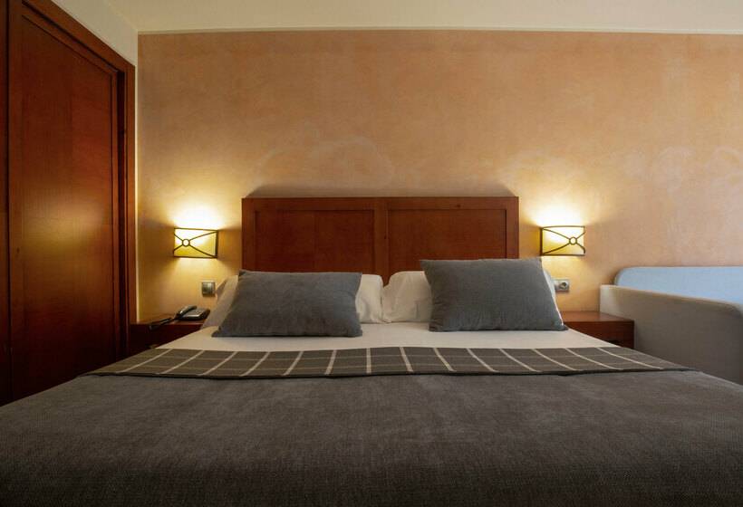 اتاق استاندارد چهار تخته, Màgic Andorra by Nexta