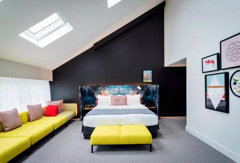 اتاق لوکس با تخت بزرگ, Ovolo Woolloomooloo