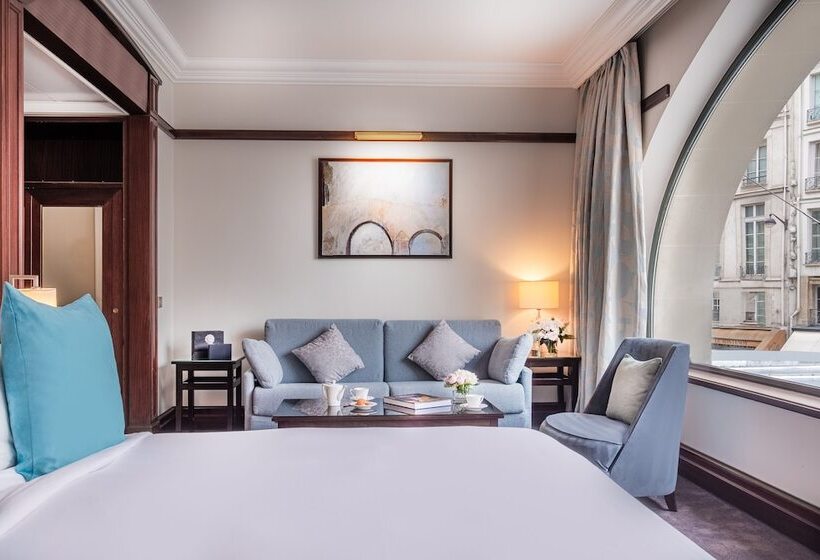 سوییت جونیور, Pont Royal Paris