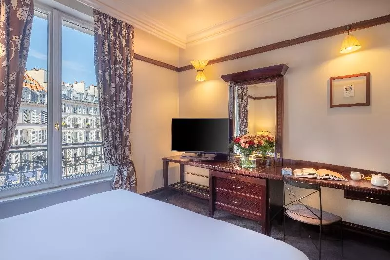 スーペリアールーム, Pont Royal Paris