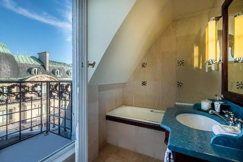 デラックスルーム, Pont Royal Paris