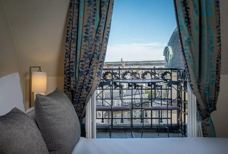 デラックスルーム, Pont Royal Paris