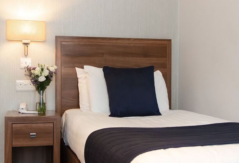 חדר סטנדרט יחיד, The Holt