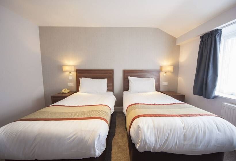 חדר סטנדרט, The Holt