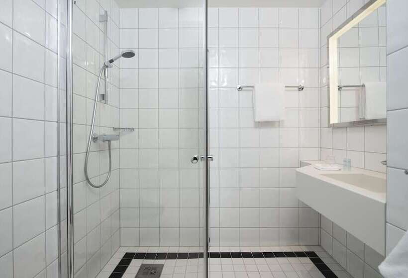 اتاق استاندارد یک نفره, Thon Hotel Opera