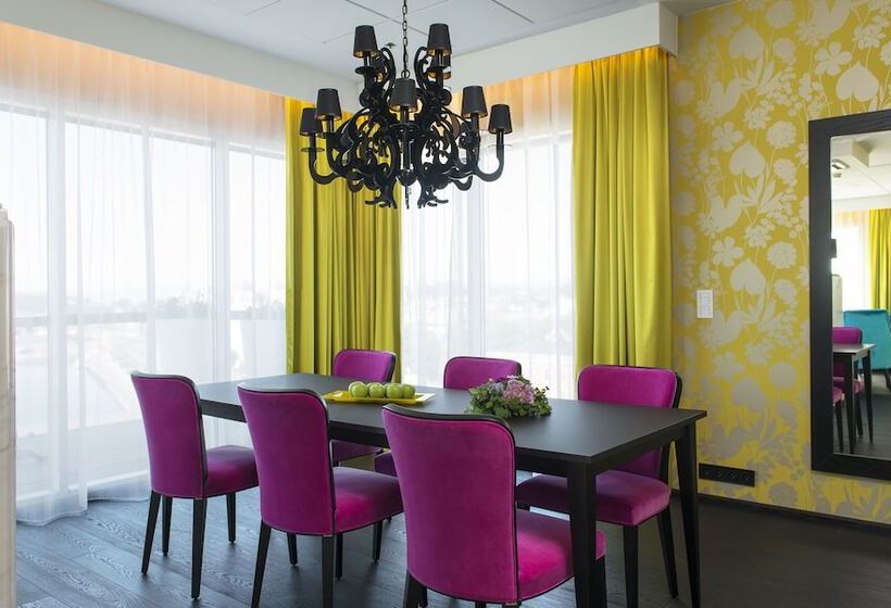 سوییت, Thon Hotel Opera