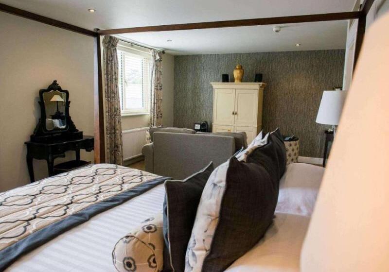 ジュニアスイート, Woughton House