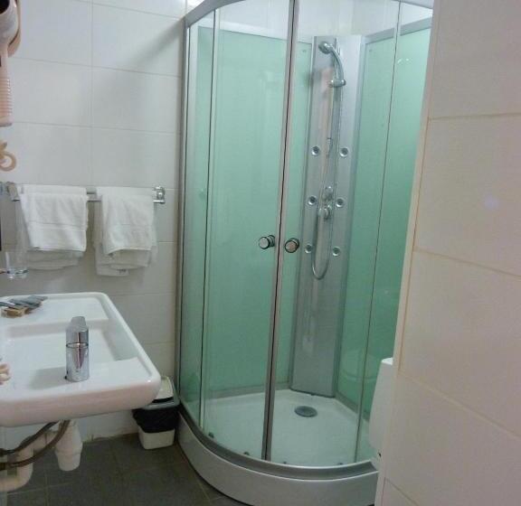 اتاق استاندارد, Central Hotel Cayenne