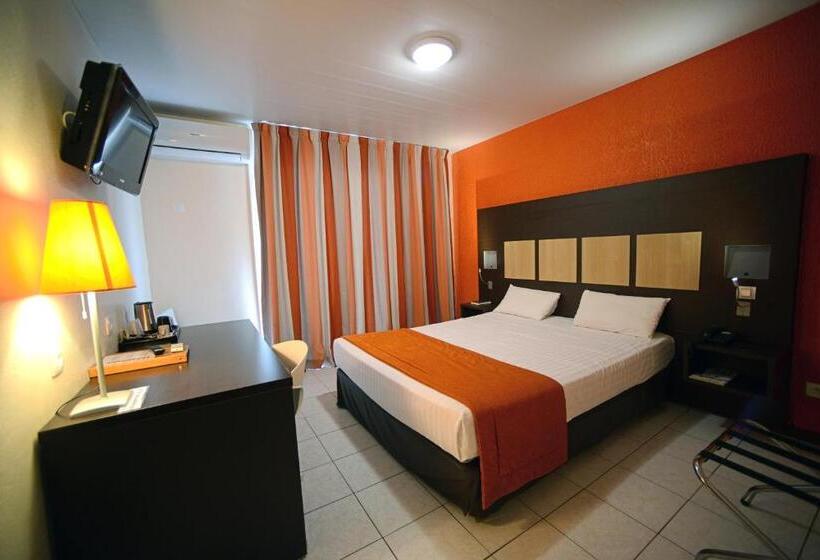 اتاق استاندارد, Central Hotel Cayenne