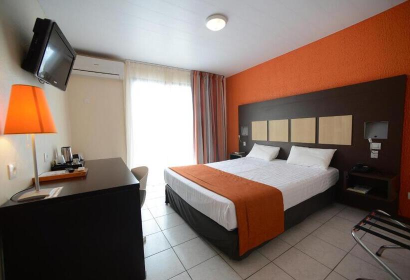 اتاق کلاسیک یک تخته, Central Hotel Cayenne