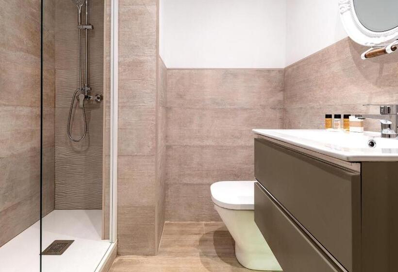 Номер Стандарт с Балконом, Hostal Boutique Plaza Cantarero
