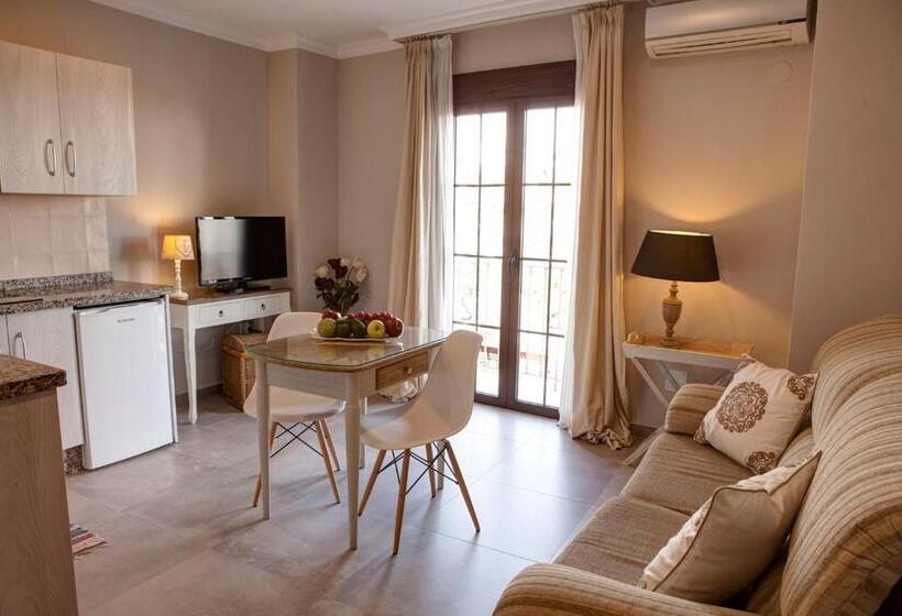 ガーデンビュースイート, Hostal Boutique Plaza Cantarero