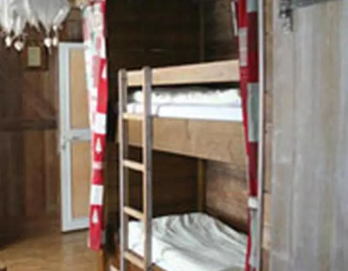 اتاق استاندارد چهار تخته, Auberge Des Skieurs