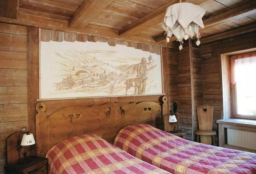 اتاق استاندارد چهار تخته, Auberge Des Skieurs