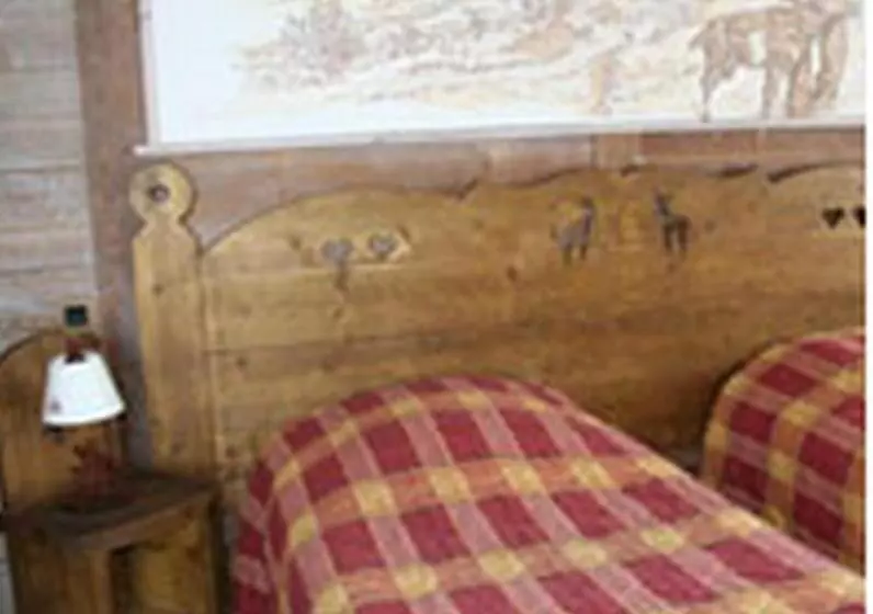 اتاق استاندارد چهار تخته, Auberge Des Skieurs