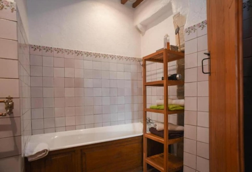 标准间, Château D Agneaux