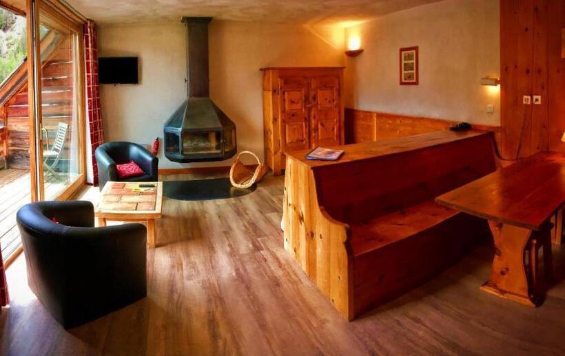 جناح عائلي, Hôtel & Spa La Ferme De L'izoard