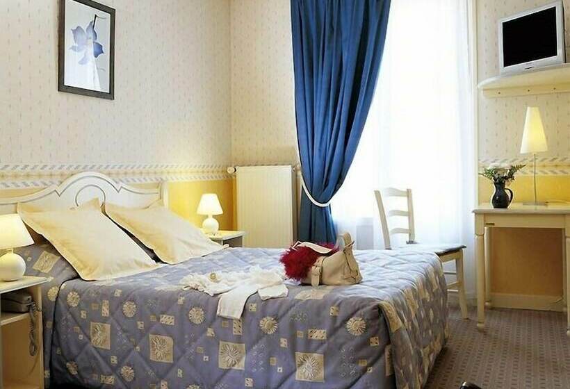 غرفة قياسية, Le Cheval Blanc