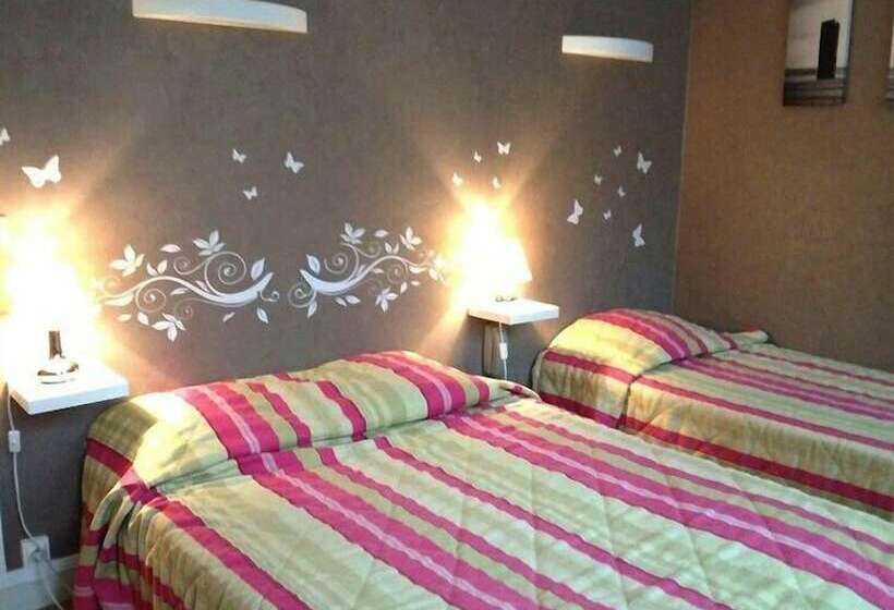 غرفة قياسية, Le Cheval Blanc