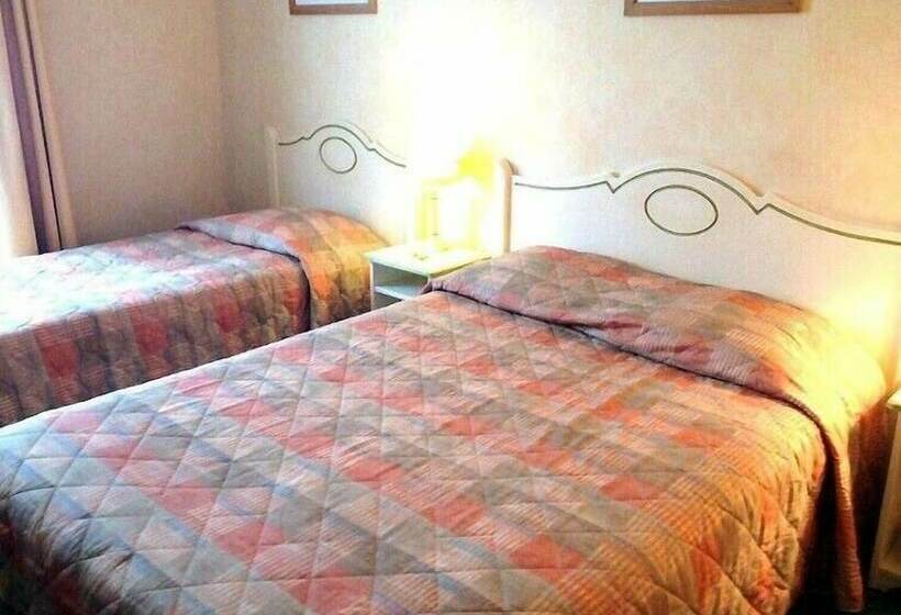 غرفة قياسية, Le Cheval Blanc