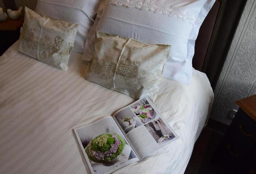 غرفة قياسية, Le Petit Relais