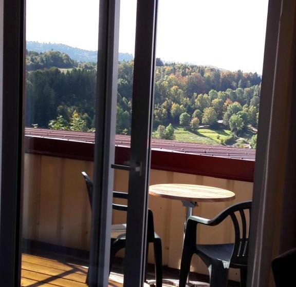 غرفة قياسية مزوَّدة بتراس, Les Alpages