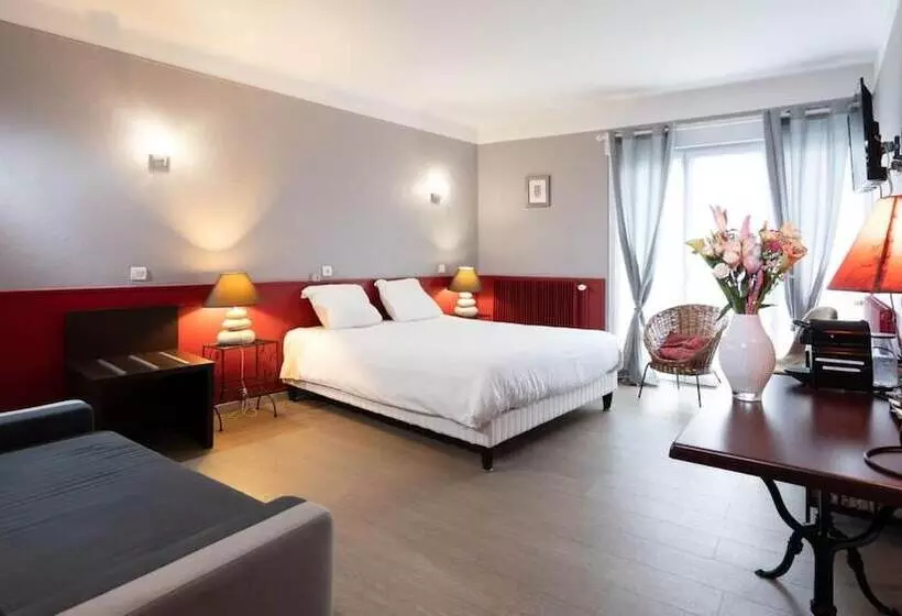 ファミリールーム, Logis Central Hôtel   Restaurant & Spa