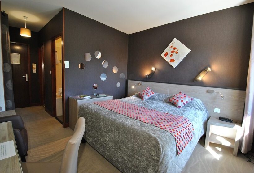 Номер Стандарт, Logis Hostellerie Du Perigord Vert