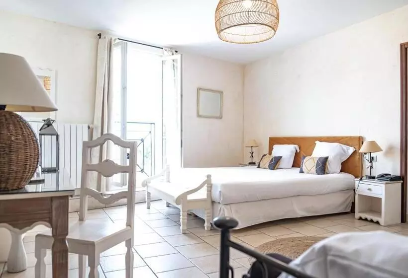 デラックストリプルルーム, Logis Hôtel Et Restaurant La Bastide Cabezac