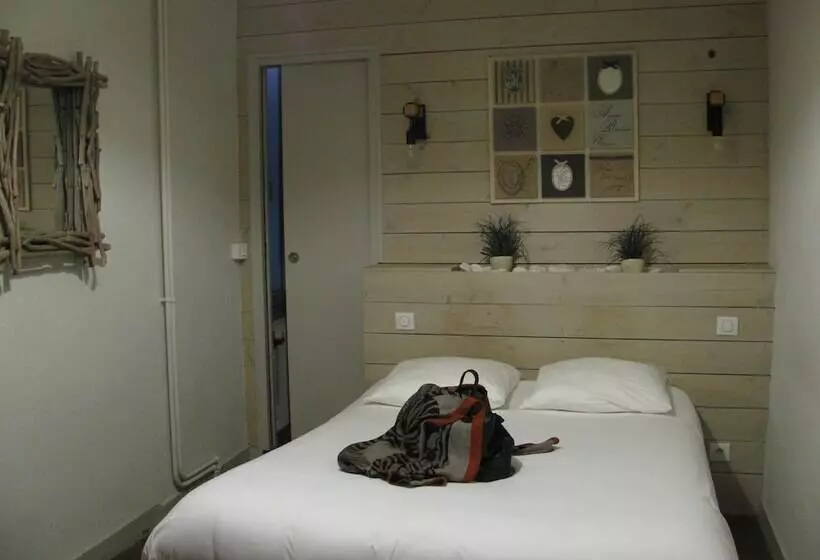 Standard Room, Logis Hôtel Le Cheval Noir