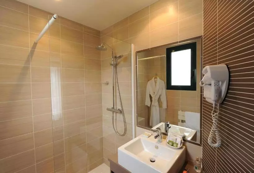 اتاق استاندارد سه نفره, Lutetia & Spa
