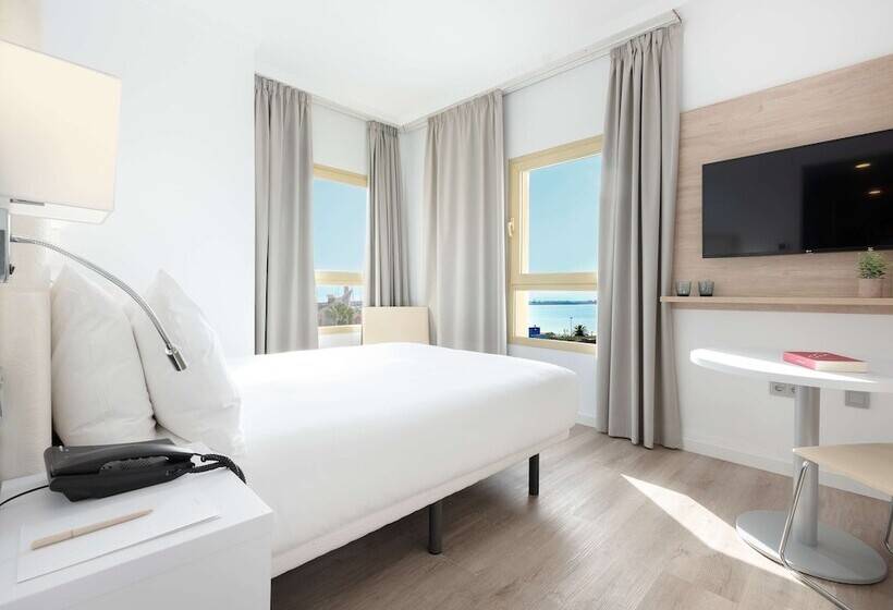 Номер Стандарт, Melilla Puerto, Affiliated by Meliá