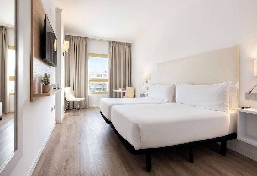 Номер Стандарт, Melilla Puerto, Affiliated by Meliá