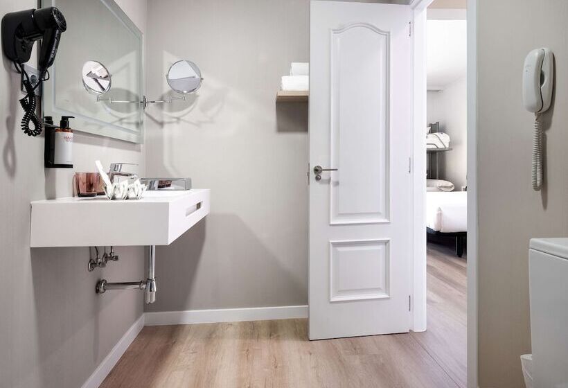 اتاق خانوادگی, Melilla Puerto, Affiliated by Meliá