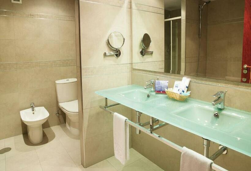 اتاق سوپریور, Ms Maestranza Málaga