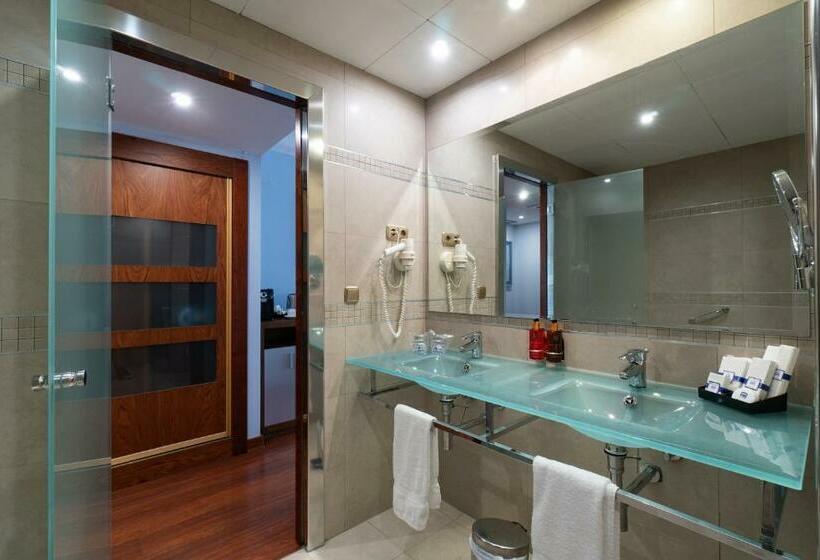 Номер Superior, Ms Maestranza Málaga