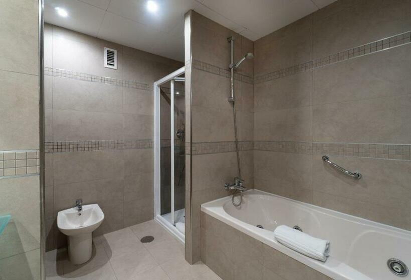 اتاق سوپریور, Ms Maestranza Málaga