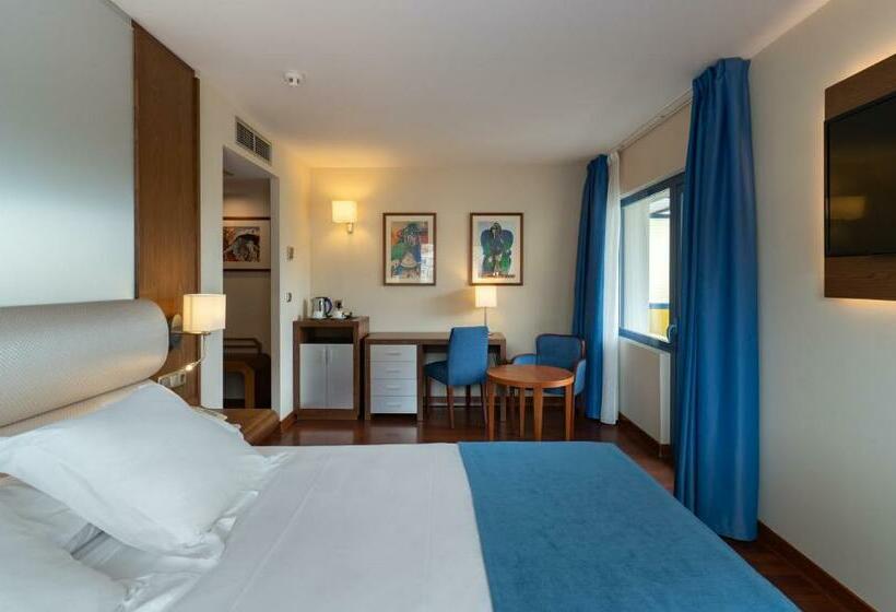 اتاق استاندارد, Ms Maestranza Málaga