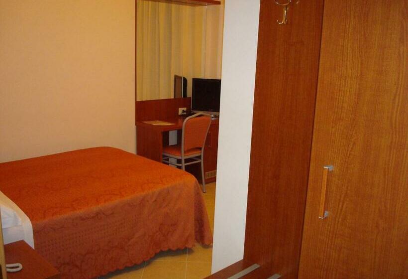 Habitación Estándar, Priscilla