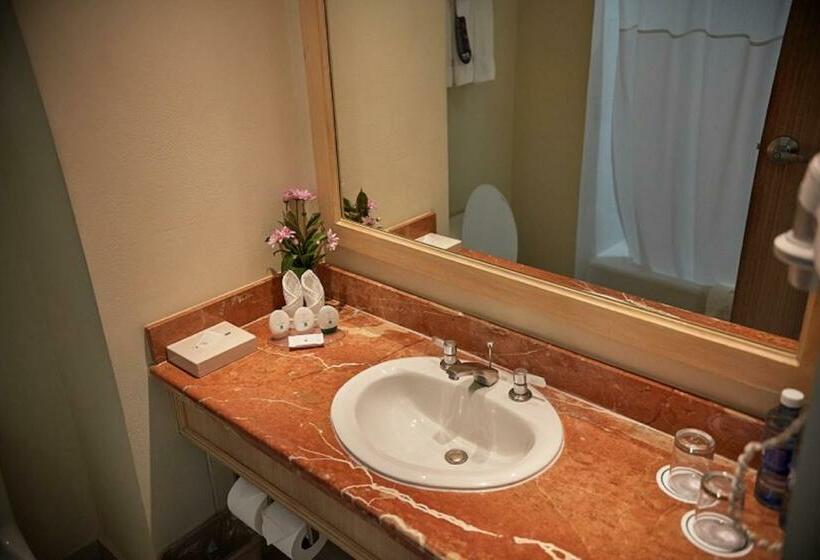 غرفه قياسيه سريرين مزدوجين, Quality Hotel Real Aeropuerto San Salvador