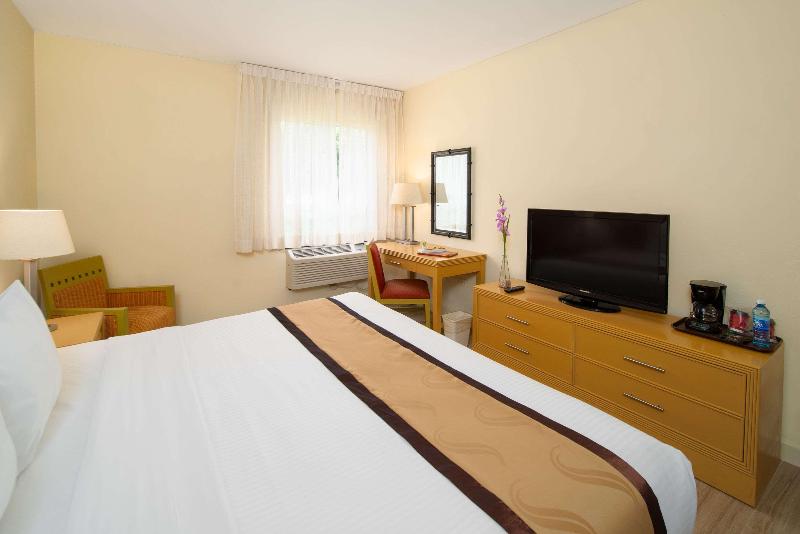 带大床的标准间, Quality Hotel Real Aeropuerto San Salvador